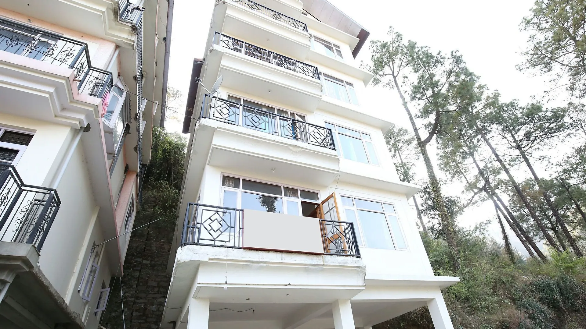 Oyo 12234 Home City View Sankat Mochan Shimla Apartament